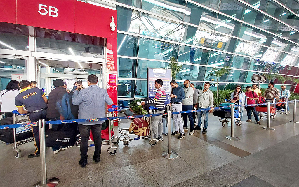 Hundreds Of Flights Delayed Due To Technical Snag At IGI Airport New Delhi