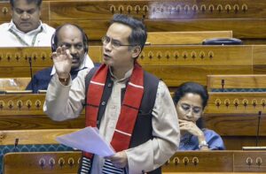 I6lyjgTO-breaking_news-741x486