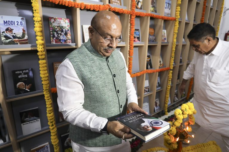 S2BHt73A-breaking_news-768x510