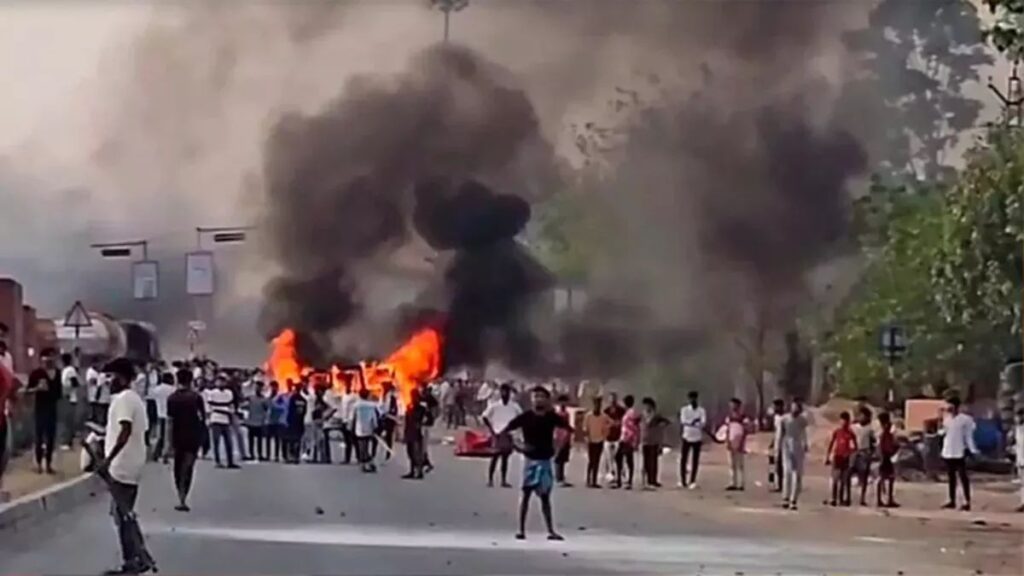 bangladesh-hinsa-1766423377019