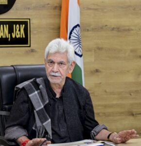 breaking_news-696x719