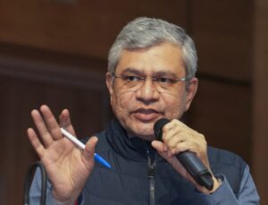 dzS6rwHd-breaking_news-768x585