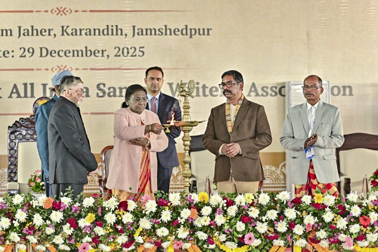 fcSSJFHB-breaking_news-768x512