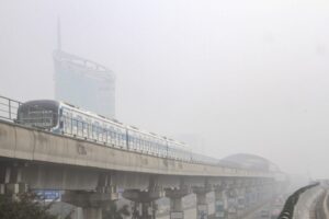 gw1Cio4A-breaking_news-768x512