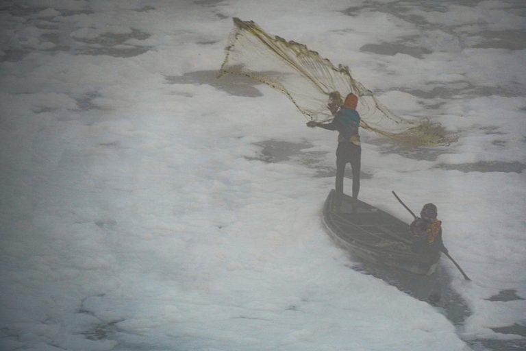 hRqmNZjg-breaking_news-768x512