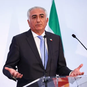 2025-06-23T120647Z_892648425_RC2C8FABONFL_RTRMADP_3_IRAN-NUCLEAR-REZA-PAHLAVI-1750681495