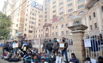 37a02aa439f9d148ae354fbb2e83ba0e