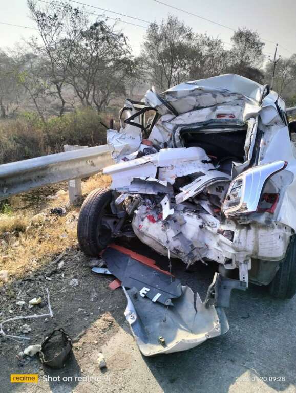 c0c5fdbf8fd24a53b5dcb3c4936e79a8_530650358