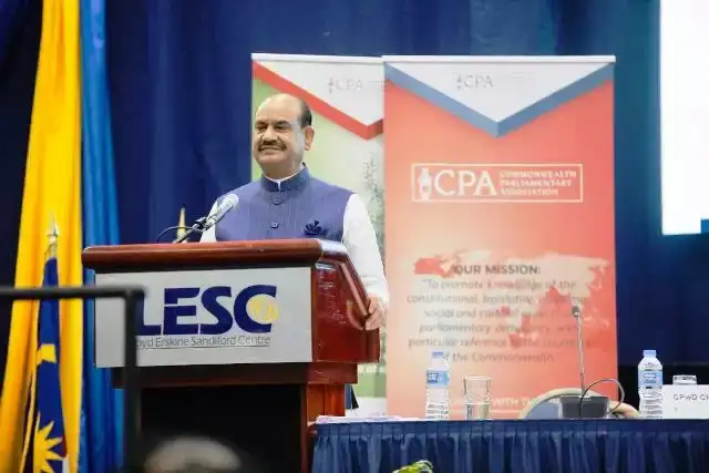 03403dcaeb2a71b6c054e5e6d920244e