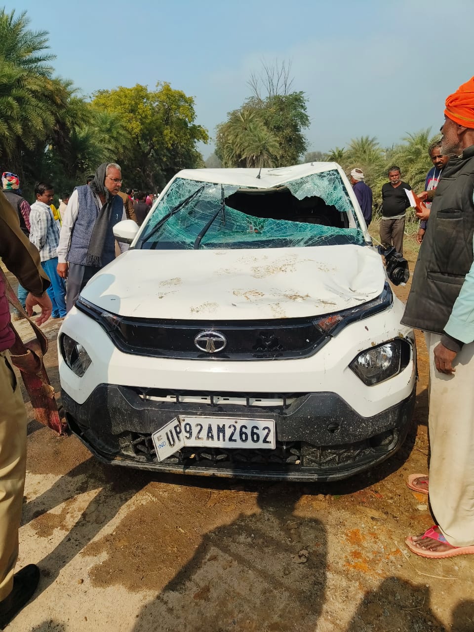 0806d2f5b9acb53564f338fcf9cfa43d_433497255