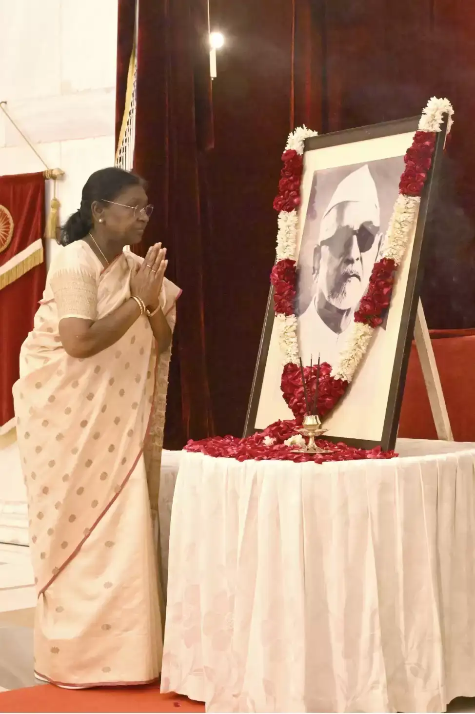 3276eff7e60251453bf73ab33de85f91