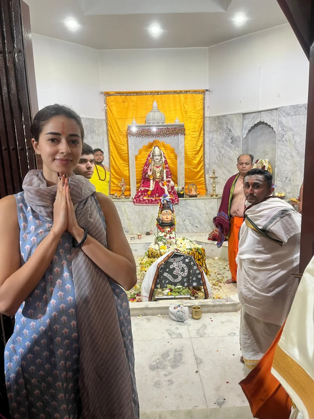 575ecc8cfd3c5ab4a6a56e3e52c163fe