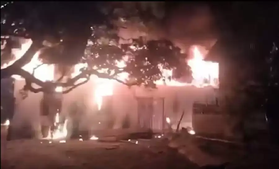 e4d3dcd6ad0fdb1e8b8c9a35a1c2691c