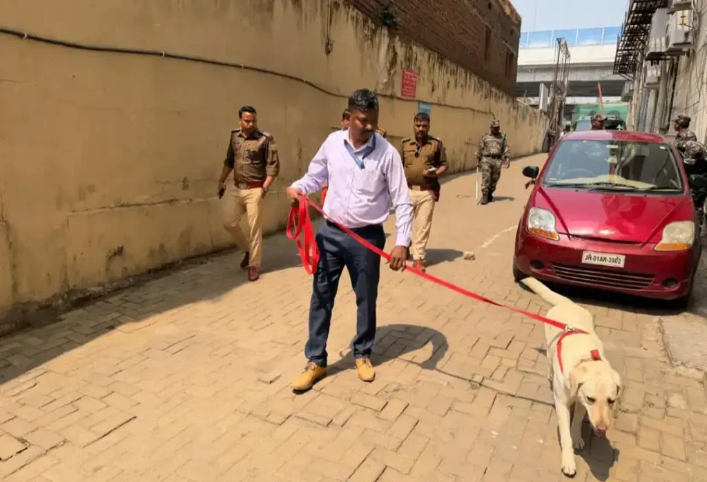 2f3d087bad9c3769bc9a6228090dc085