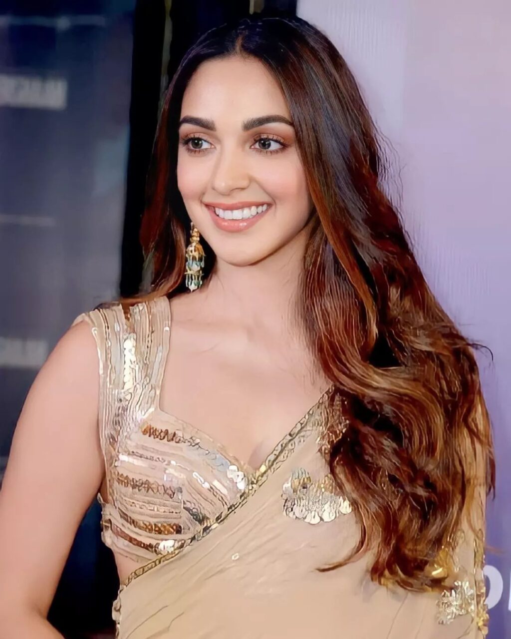 Kiara_Advani_snapped_at_the_screening_of_Shershaah_(cropped)