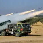 जैसलमेर में पाकिस्तानी सीमा पर सेना का शक्ति प्रदर्शन, आसमान में गरजे रॉकेट