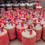 योगीराज में जमाखोरों पर सर्जिकल स्ट्राइक! हापुड़ में नेता के घर से गैस सिलेंडरों का बड़ा जखीरा बरामद