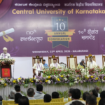 कलबुर्गी केंद्रीय विश्वविद्यालय के दीक्षांत समारोह में उपराष्ट्रपति बोले-तकनीक सीखो, चुनौतियों को अवसर में बदलो