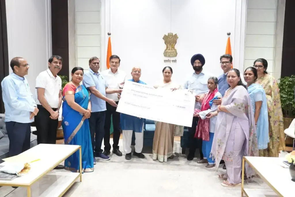 2194fb139e41ea54f8257d753c369495