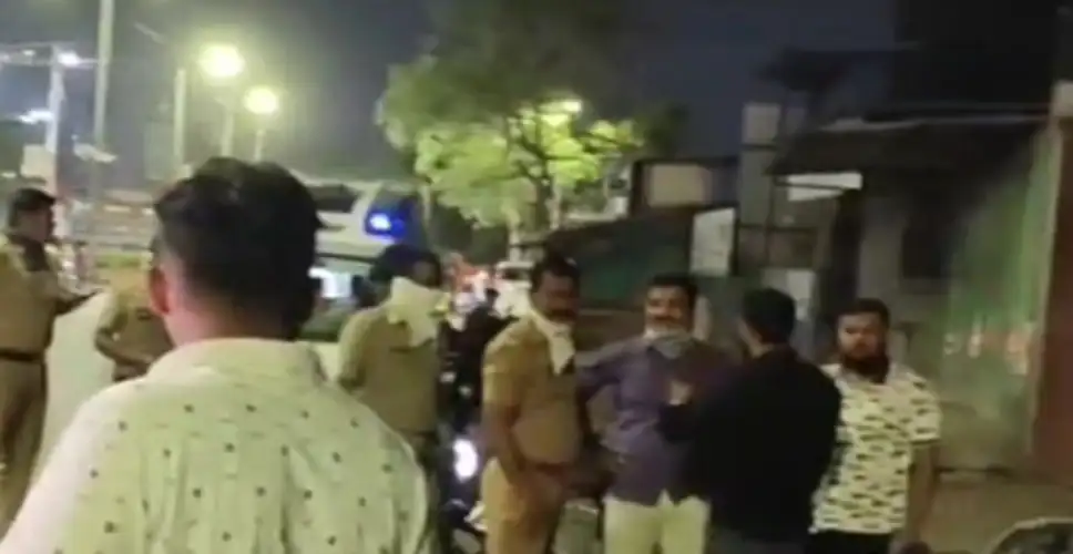 44ef6196663017681cb6dec21f1deeb3