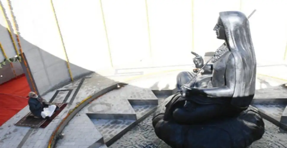 5faa5c1b7c80373476b4335f559eb466