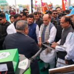 राजनाथ सिंह ने उन्नत कृषि महोत्सव का किया शुभारंभ, कहा-किसान देश की अर्थव्यवस्था की रीढ़