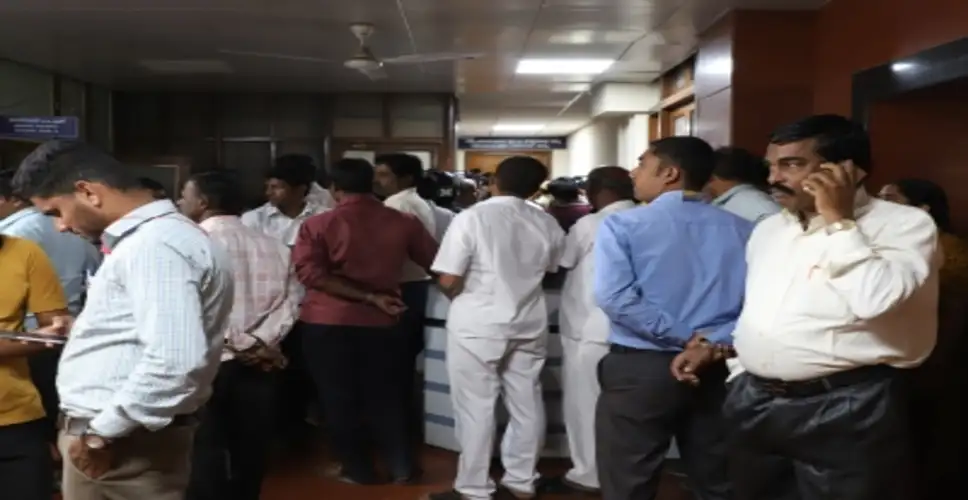 9f5e1bab6790483aaf462a944afbe121