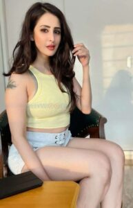 Prassthanam-Actress-Chahatt-Khanna-Sexy-Photos-03