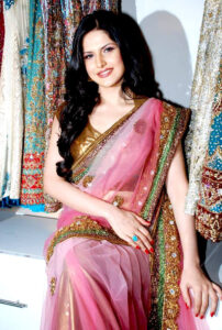 Zarine_Khan_still9