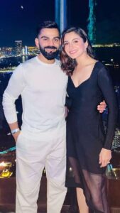 anushka-sharma-with-virat-1672563851