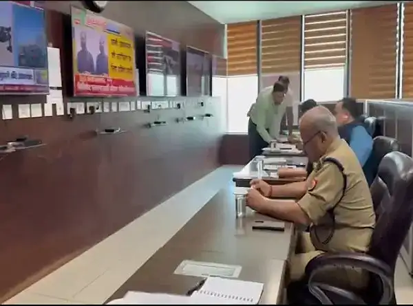 dbbc9e1e1499d2e28990b015e49e68cb