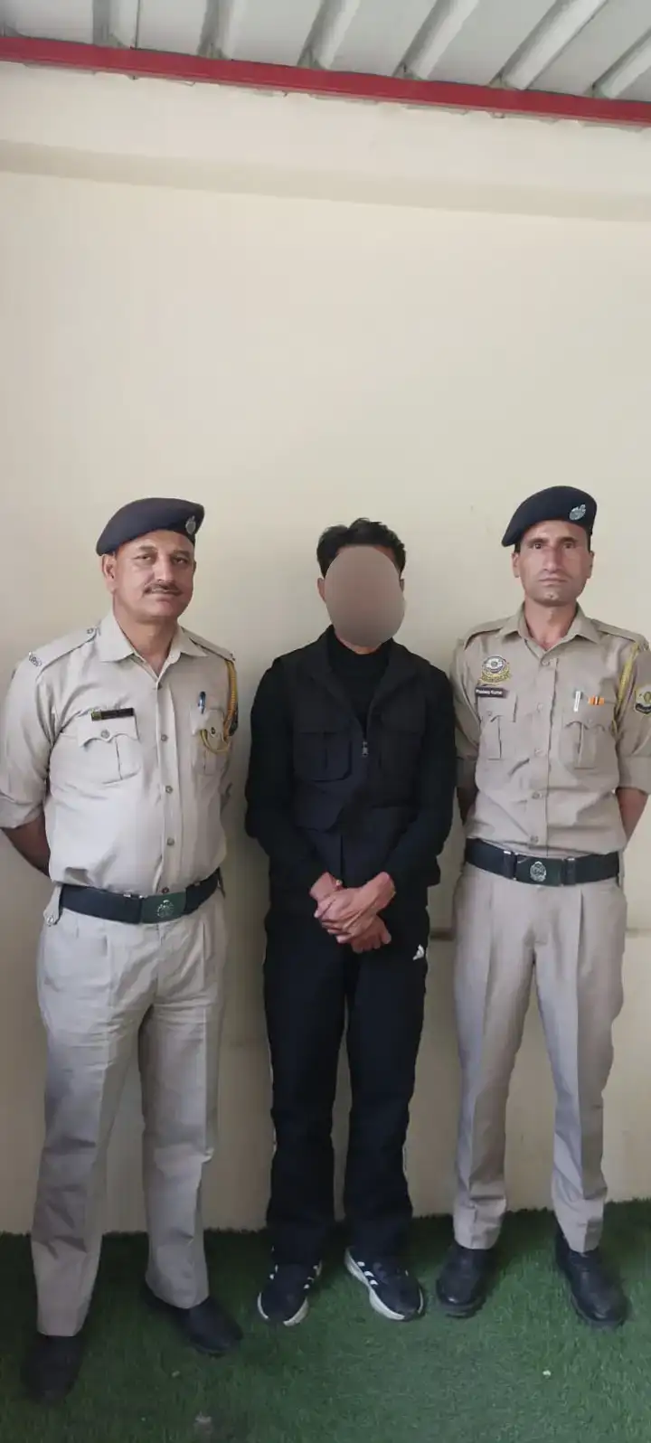 fb33cc8a43189cef7ef54c642b0cbedf