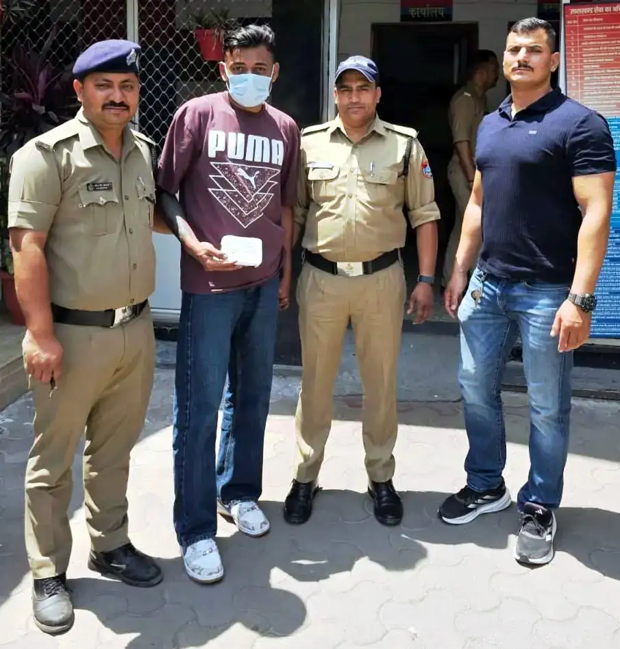 fd5f143242eba5c8b3b3ea4318237a37