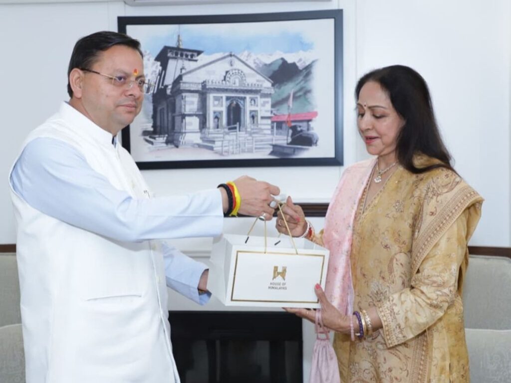 whatsapp-image-2026-04-27-at-32733-pm_1777290055