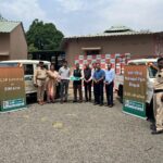 आई.डी.बी.आई. बैंक द्वारा दो बोलेरो कैम्पर वाहन का प्रदाय एवं बाघ का किया अंगीकरण